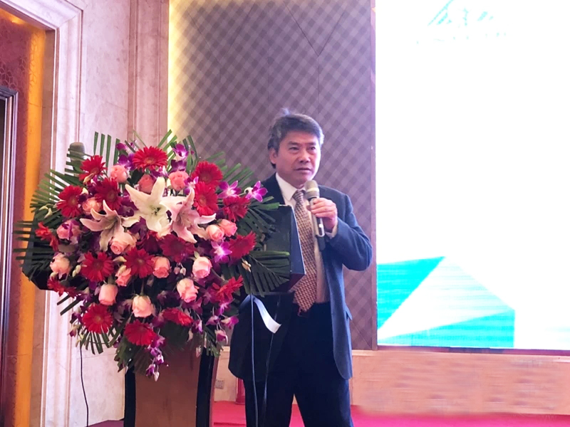 3、中國林產(chǎn)工業(yè)協(xié)會(huì )副會(huì )長(cháng)吳盛富.jpg