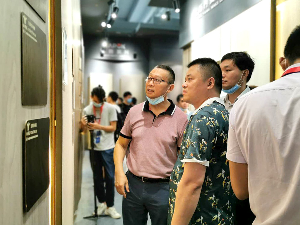 1598229420564616.jpg 1598229420564616.jpg